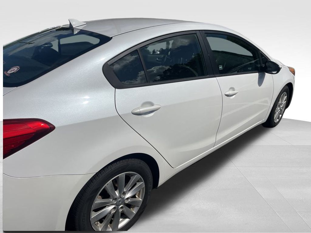 2015 Kia Forte LX photo 10