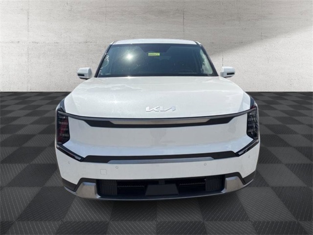 Certified 2024 Kia Ev9 Light with VIN KNDAA5S29R6037197 for sale in Clarksville, IN