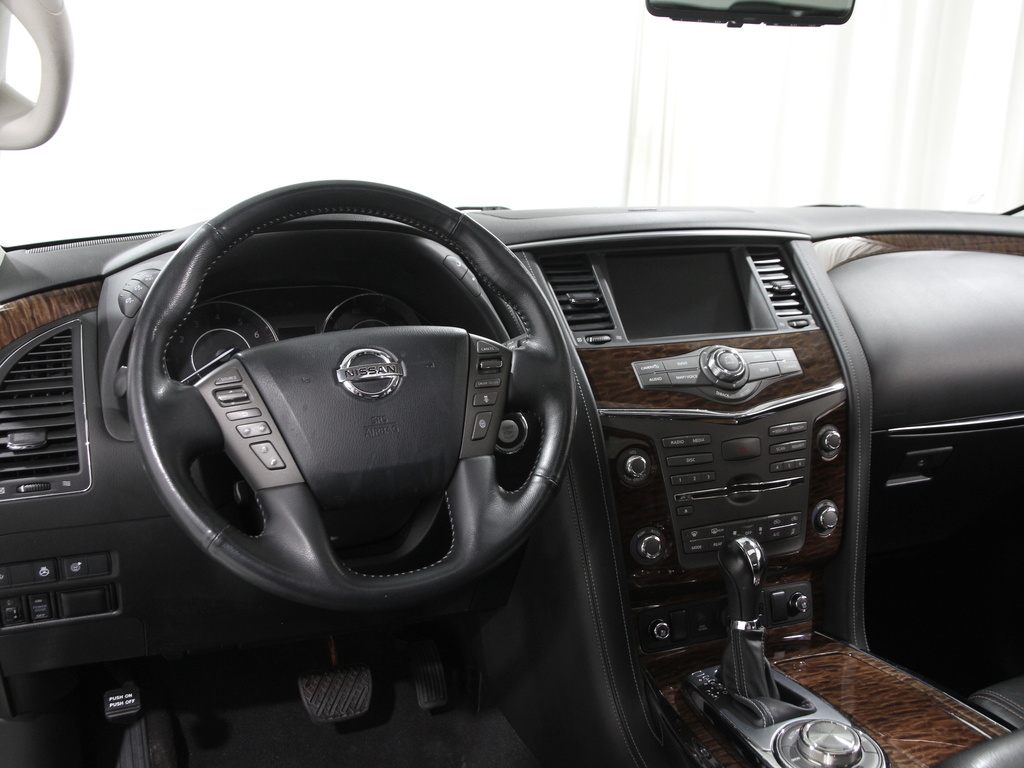 2018 Nissan Armada SL photo 4