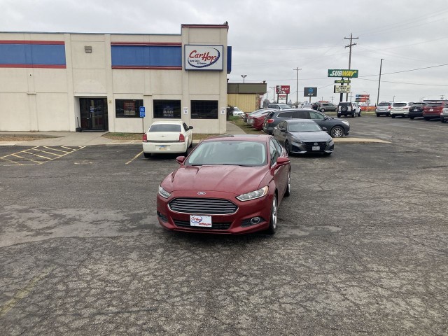 2016 Ford Fusion SE Sedan 4D