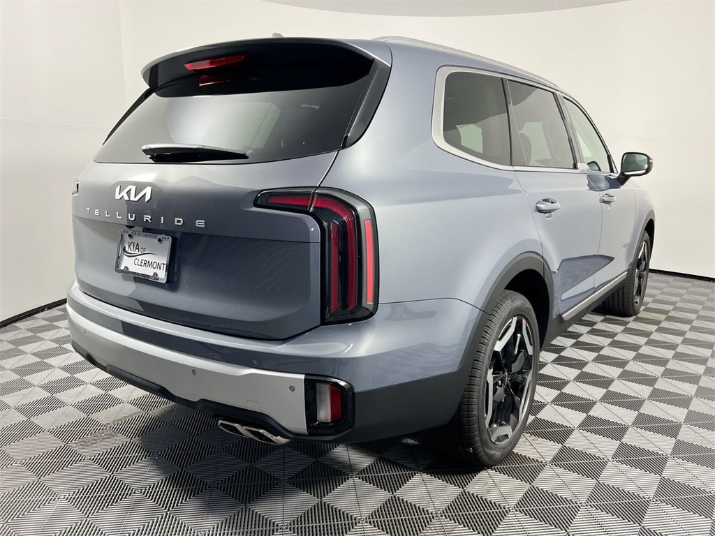 2025 Kia Telluride EX photo 2