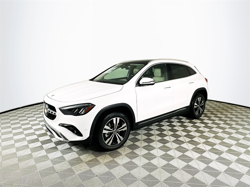 2026 Mercedes Benz GLA 250 photo 3