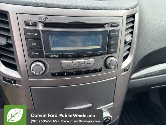 2013 Subaru Legacy 2.5i photo 19