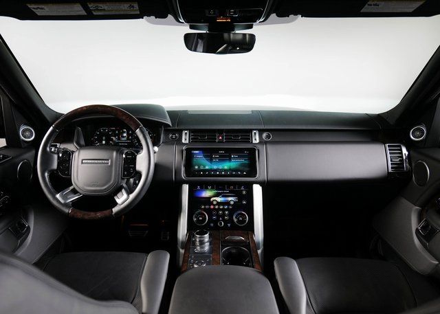 2021 Land Rover Range Rover HSE photo 3
