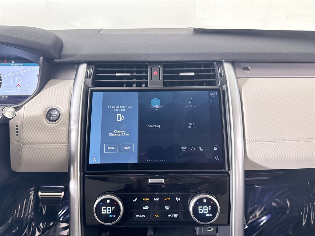 2025 Land Rover Discovery SE photo 16