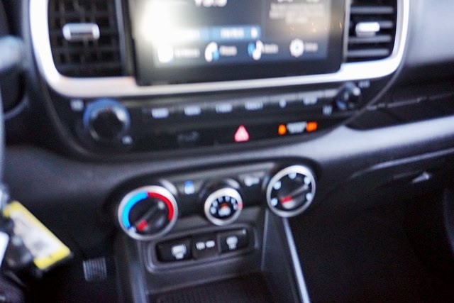 Used 2023 Silver Hyundai SE image 22