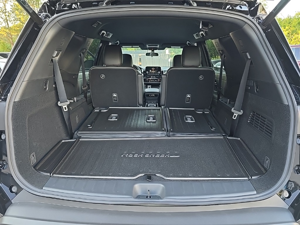 2025 Nissan Pathfinder Rock Creek photo 16