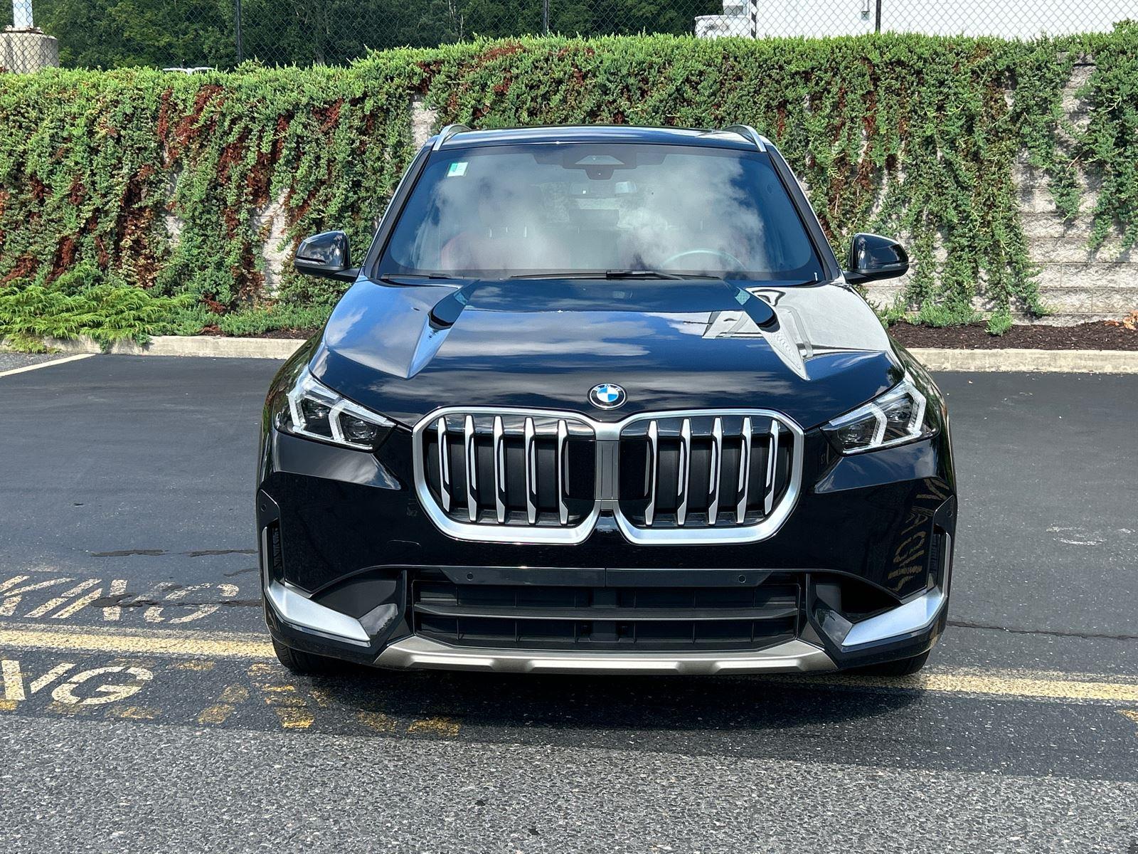 Used 2025 Jet Black BMW xDrive28i image 6