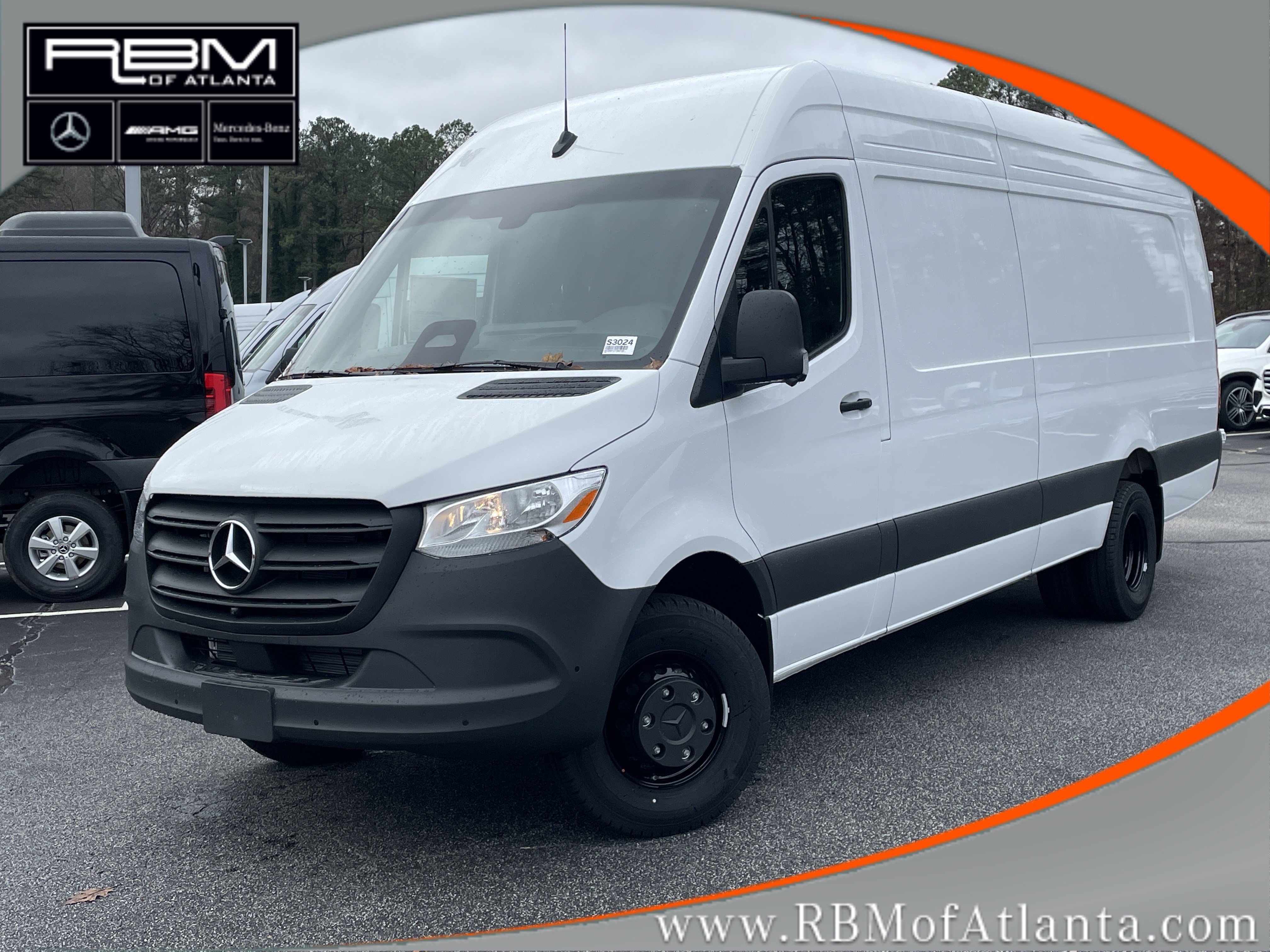 2026 Mercedes-Benz Sprinter Cargo Van Base's photo