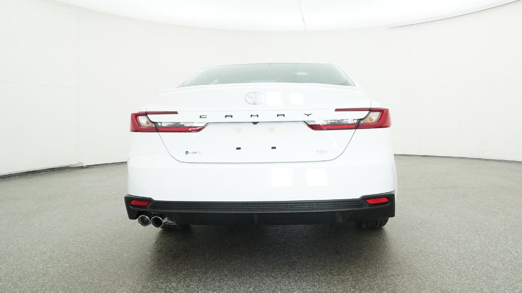 2025 Toyota Camry SE photo 18