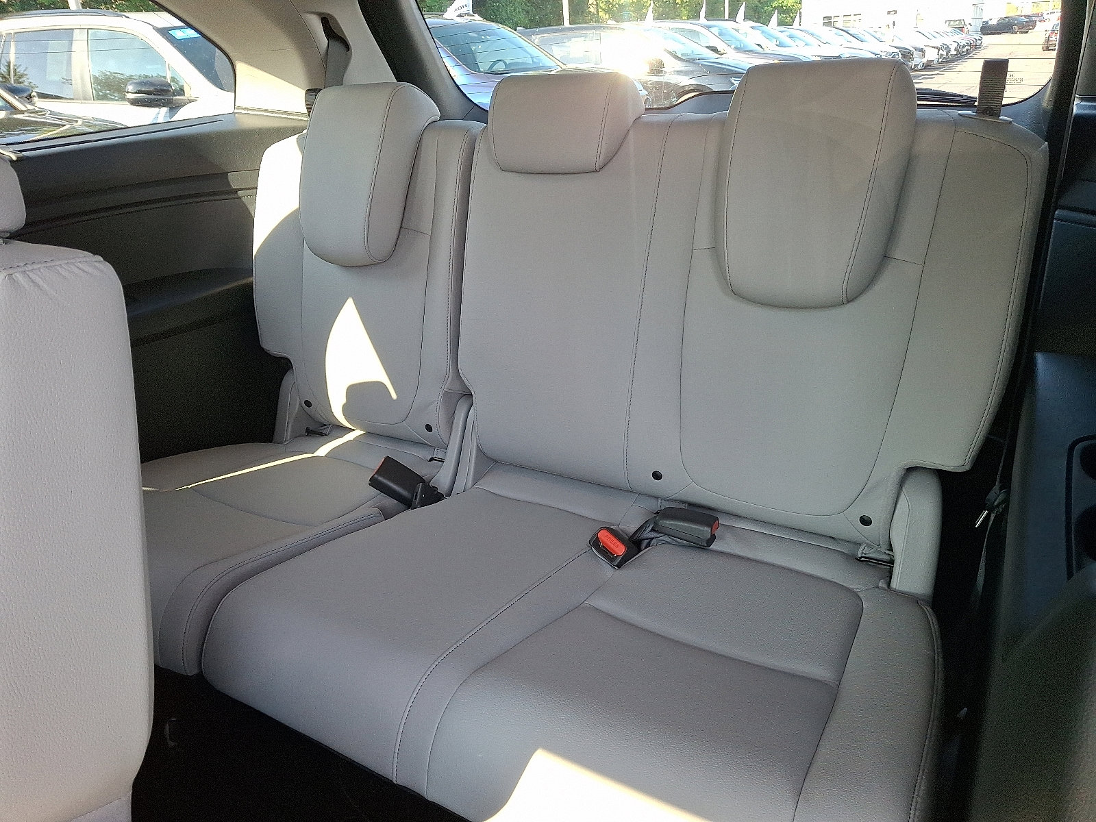 2023 Honda Odyssey Touring photo 9