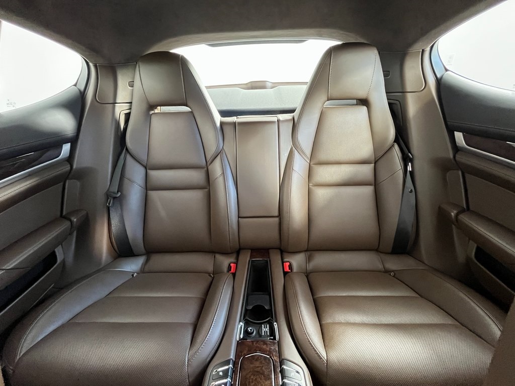 2015 Porsche Panamera Base S photo 12