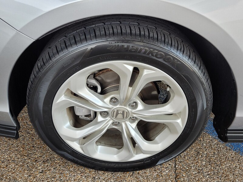 2023 Honda Accord LX photo 11