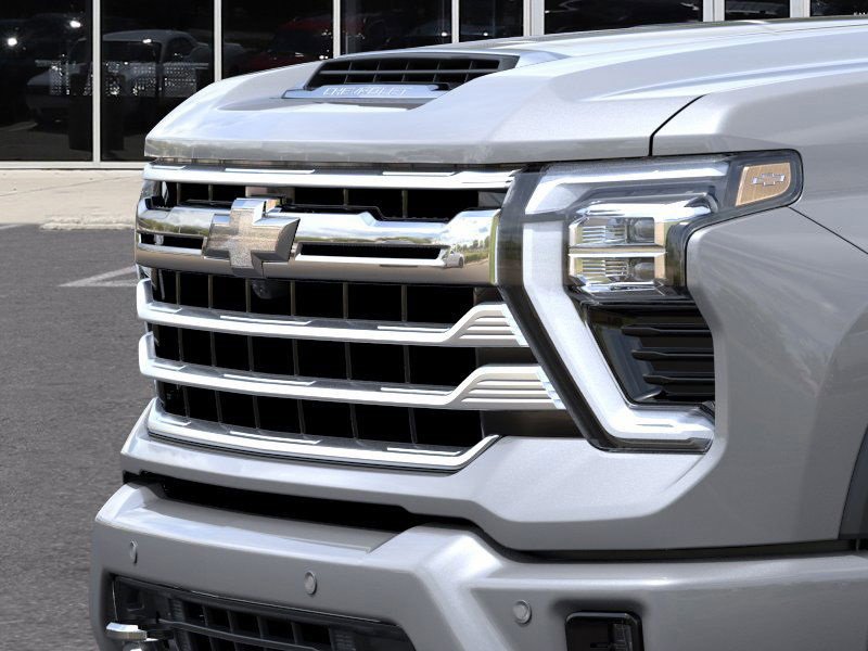 2025 Chevrolet Silverado High Country photo 12