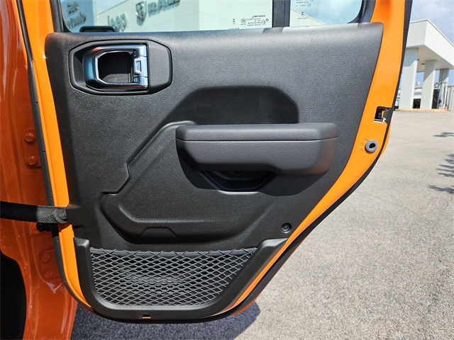 2025 Jeep Wrangler Sport photo 32
