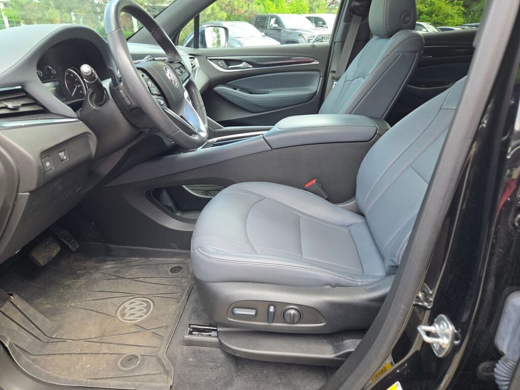 2024 Buick Enclave Essence photo 26