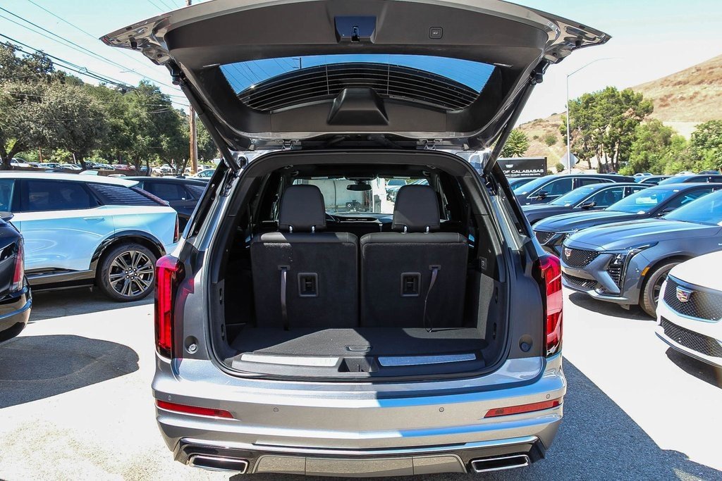 2025 Cadillac XT6 Luxury photo 21