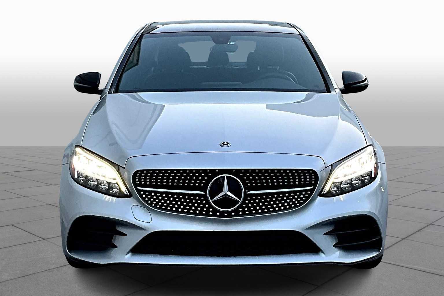 2019 Mercedes Benz C 300 photo 3