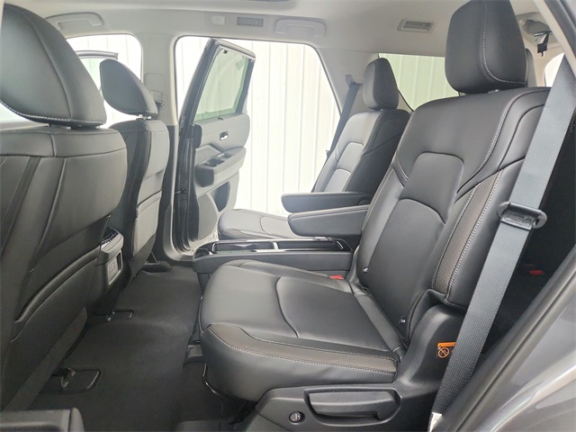 2025 Nissan Pathfinder SL photo 33