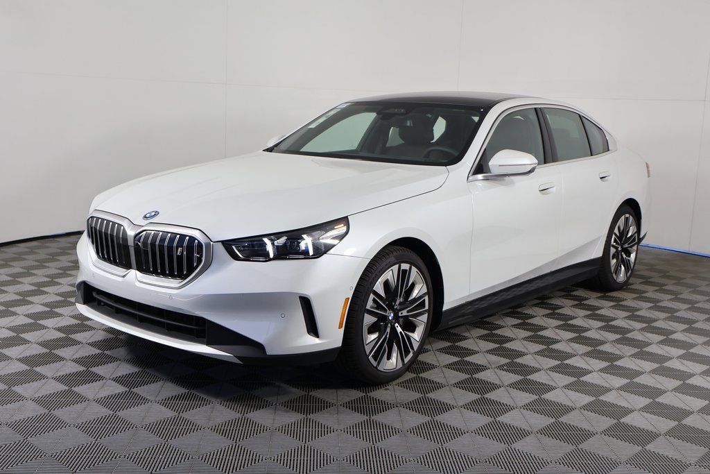 2025 BMW i5 40's photo