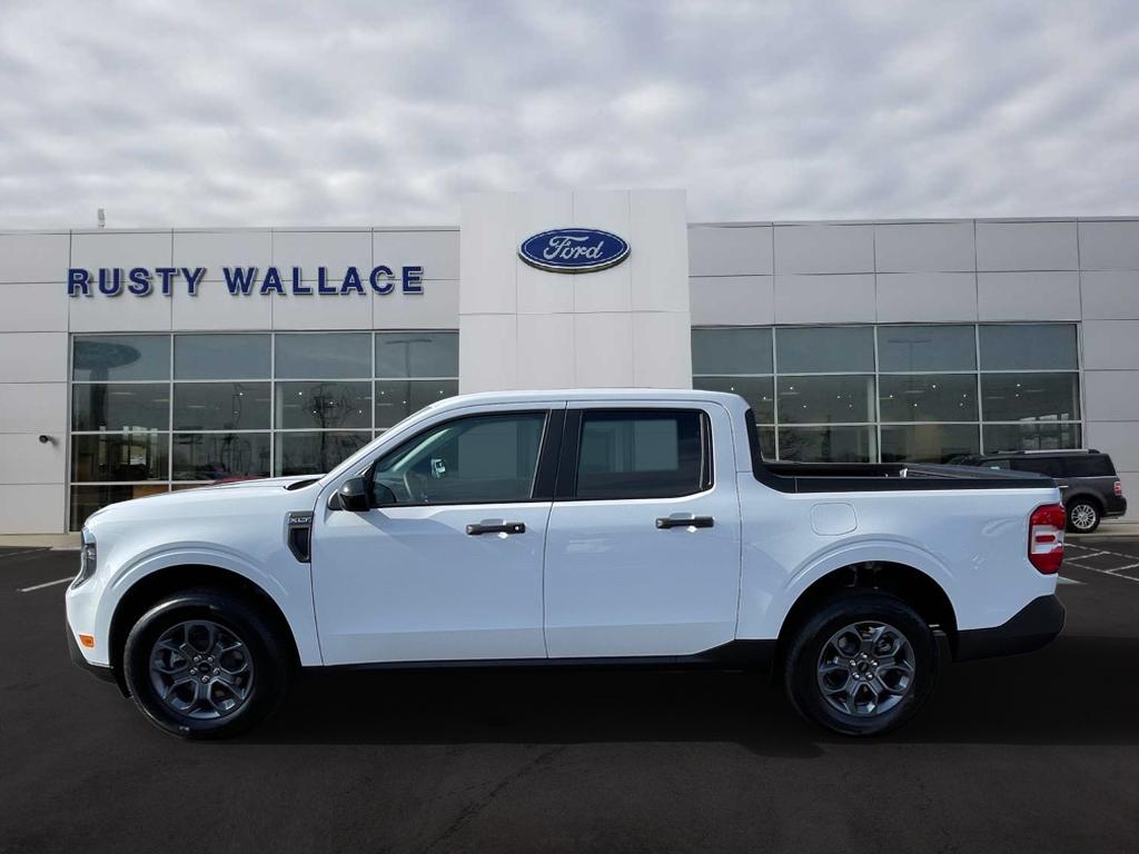 2025 Ford Maverick XLT's photo