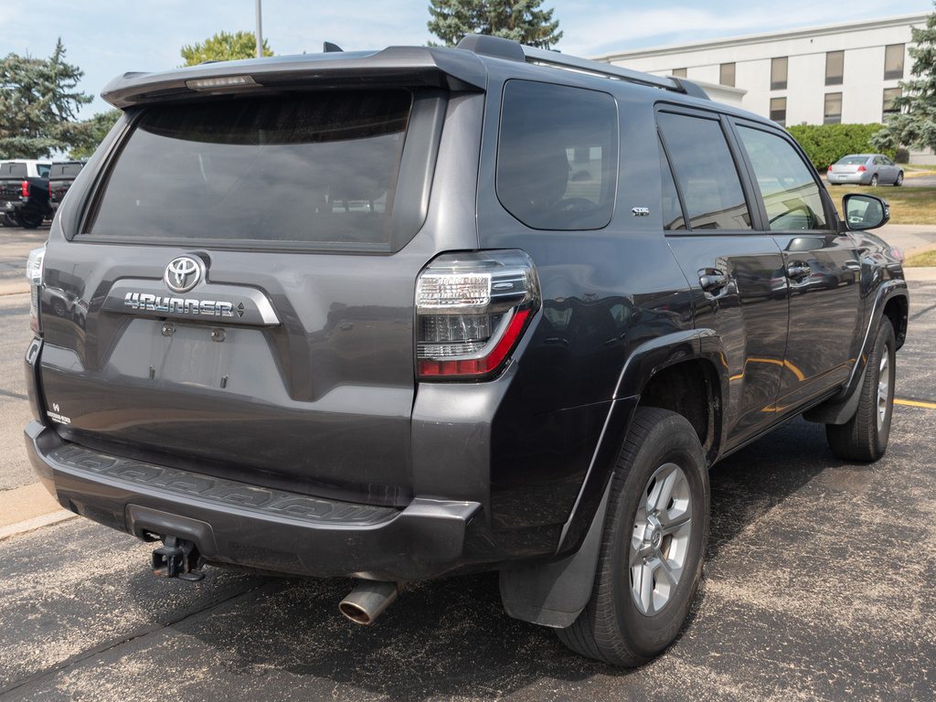 2022 Toyota 4Runner SR5 Premium photo 5