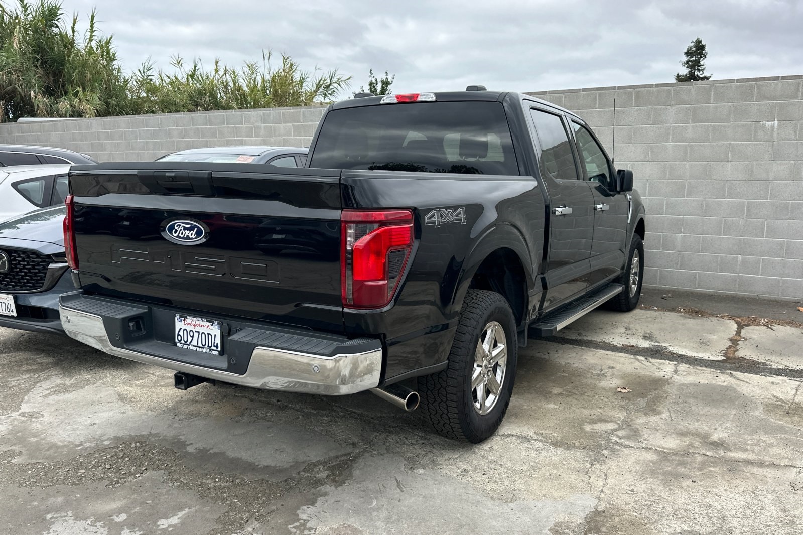2025 Ford F-150 XLT photo 2