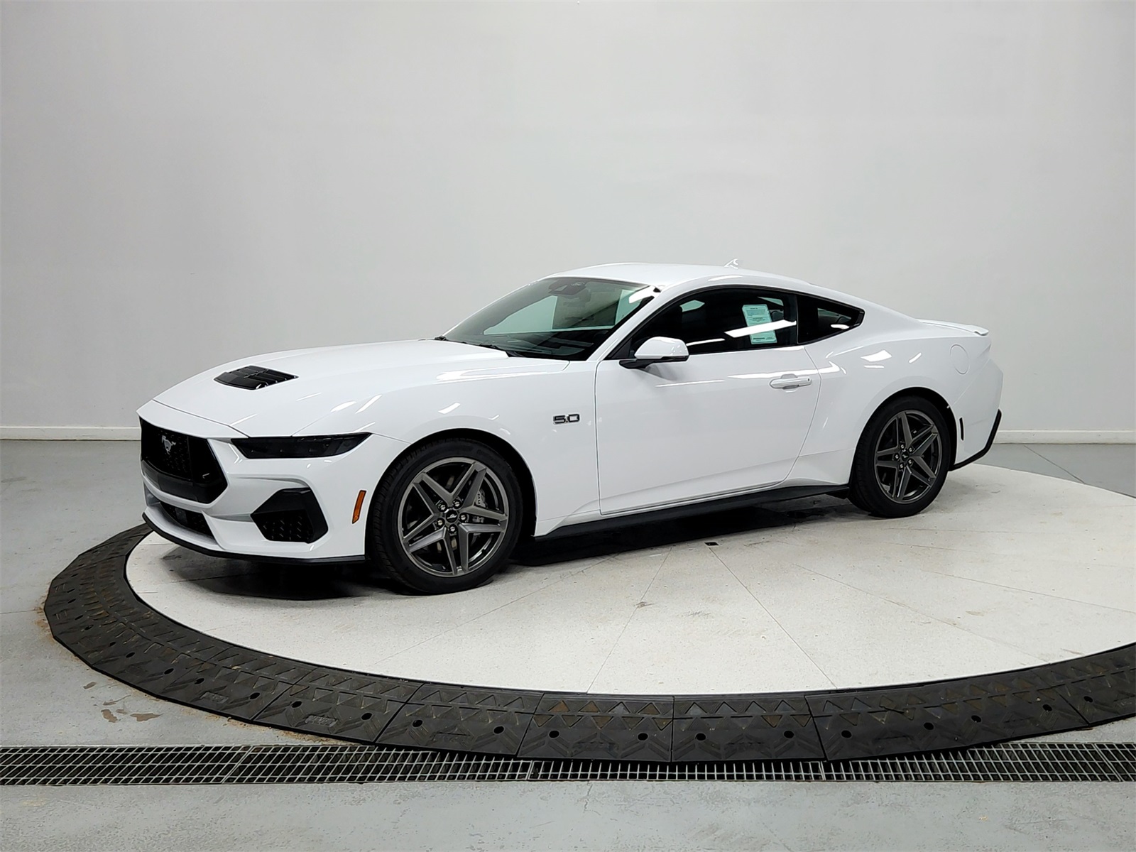 2025 Ford Mustang GT Premium photo 3