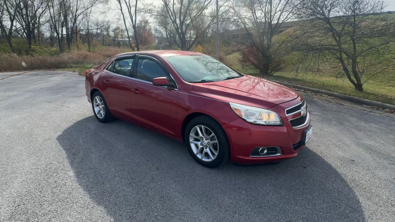 2013 Chevrolet Malibu 2LT Eco photo 3
