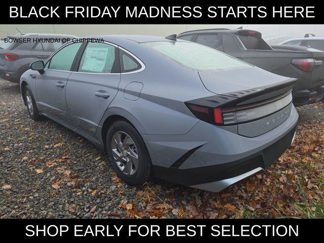 2026 Hyundai Sonata SE photo 2