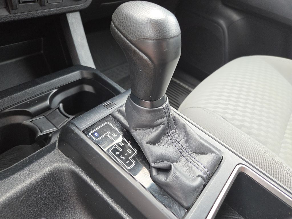 2020 Toyota Tacoma SR photo 24