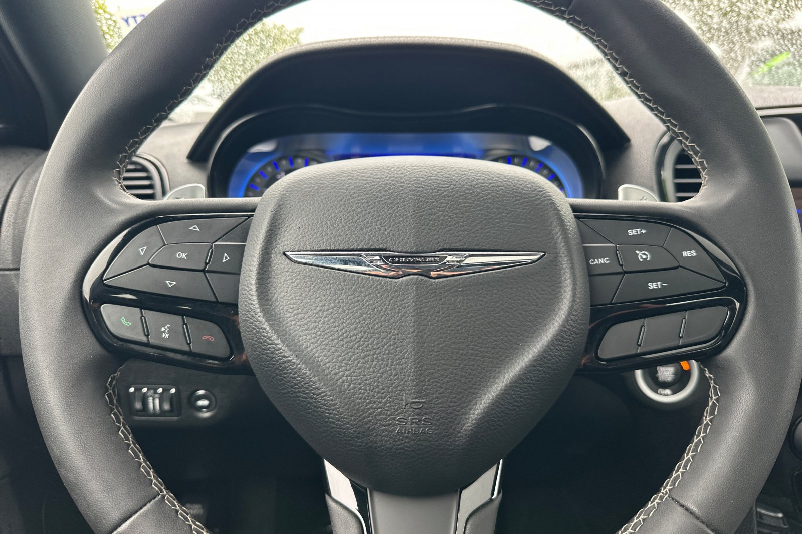 2023 Chrysler 300 S photo 22