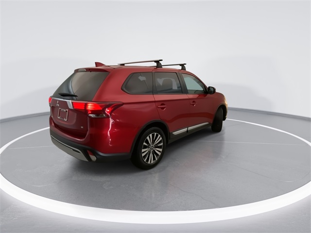 2020 Mitsubishi Outlander SE photo 3