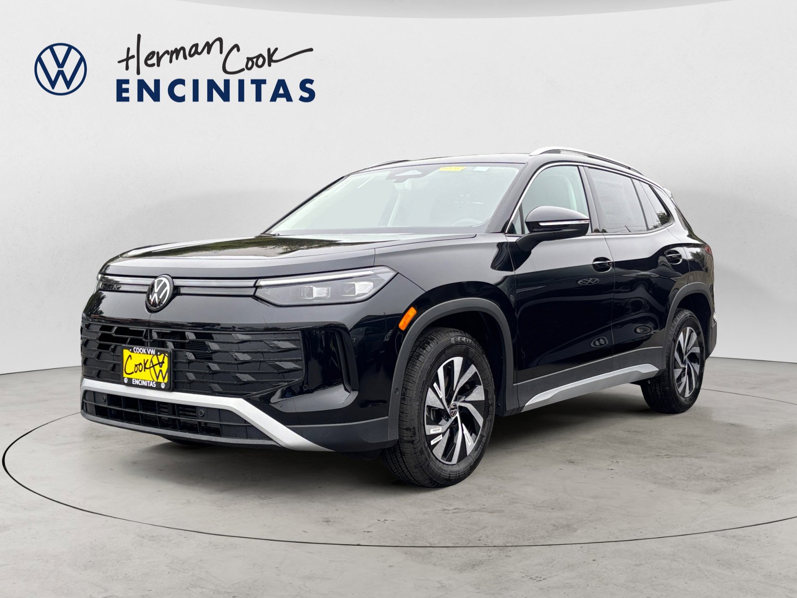 2025 Volkswagen Tiguan S's photo