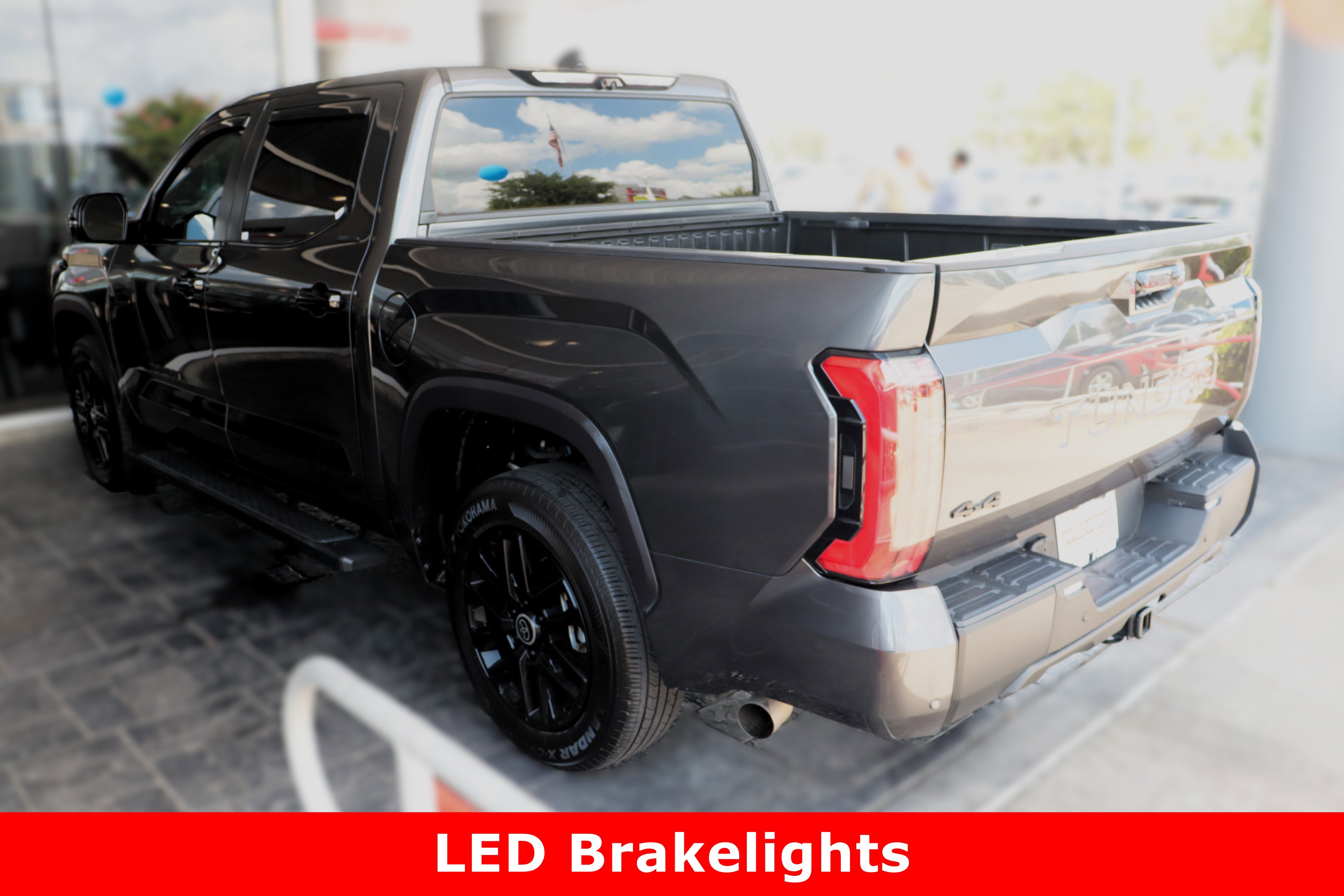 2024 Toyota Tundra Limited CrewMax photo 7