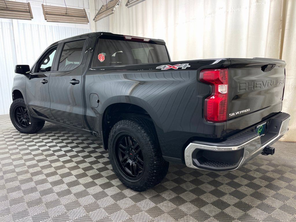 2021 Chevrolet Silverado 1500 LT photo 14