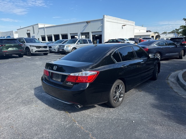 2014 Honda Accord Touring photo 2