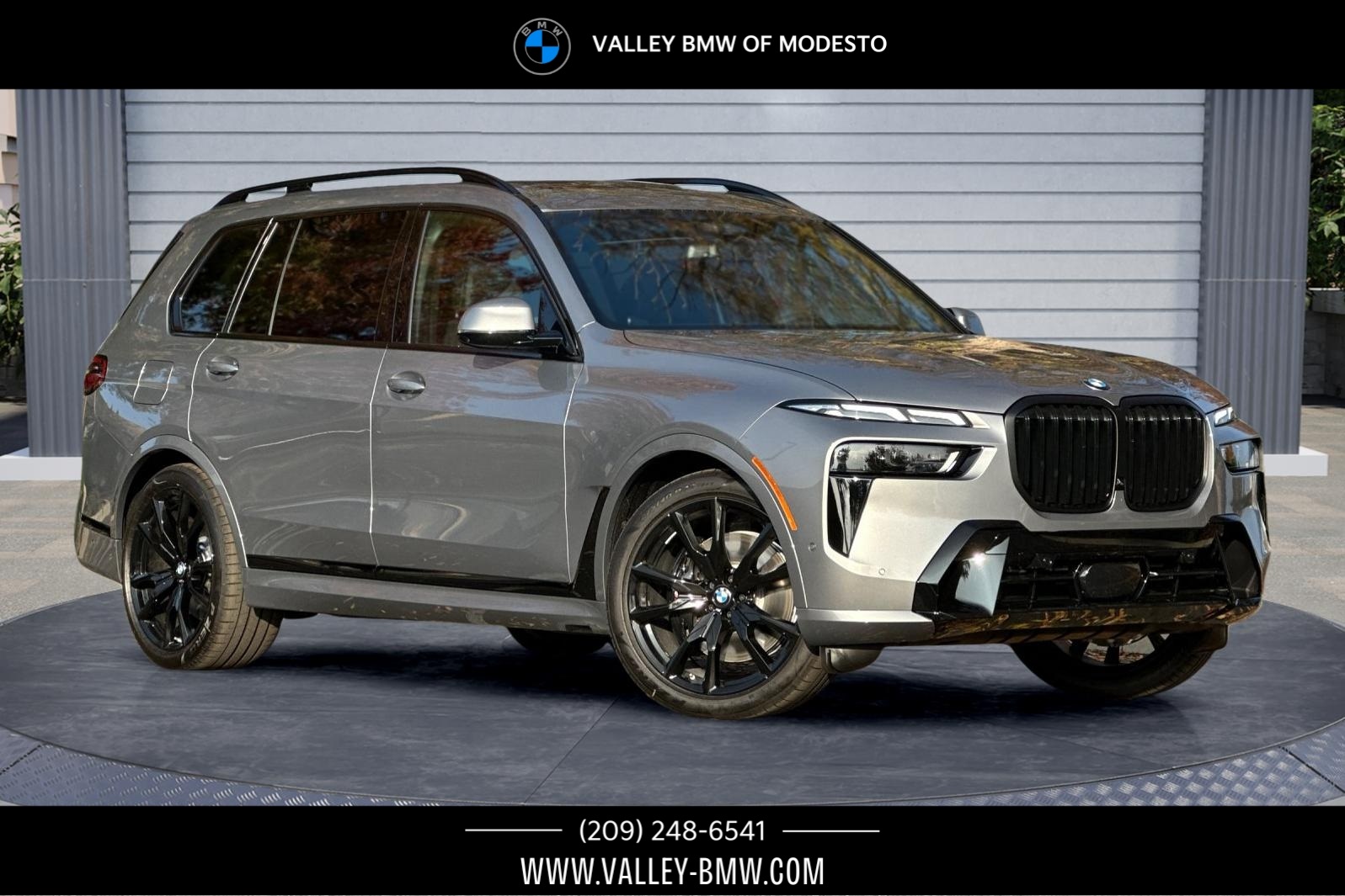 2026 BMW X7 40i's photo