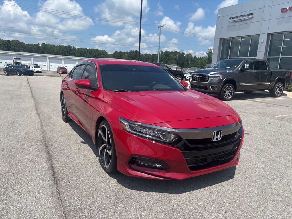Used 2018 Honda Accord Sport with VIN 1HGCV1F3XJA045014 for sale in Arab, AL