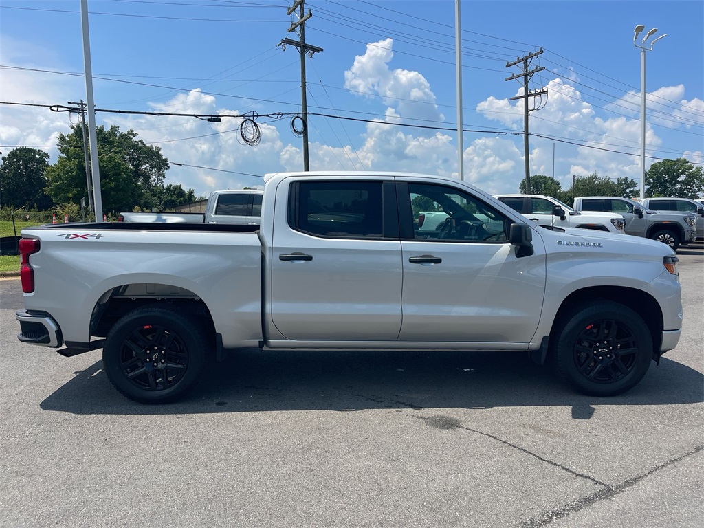 2022 Chevrolet Silverado 1500 Custom photo 5