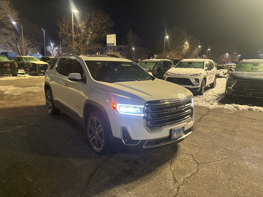 2022 GMC Acadia SLT's photo