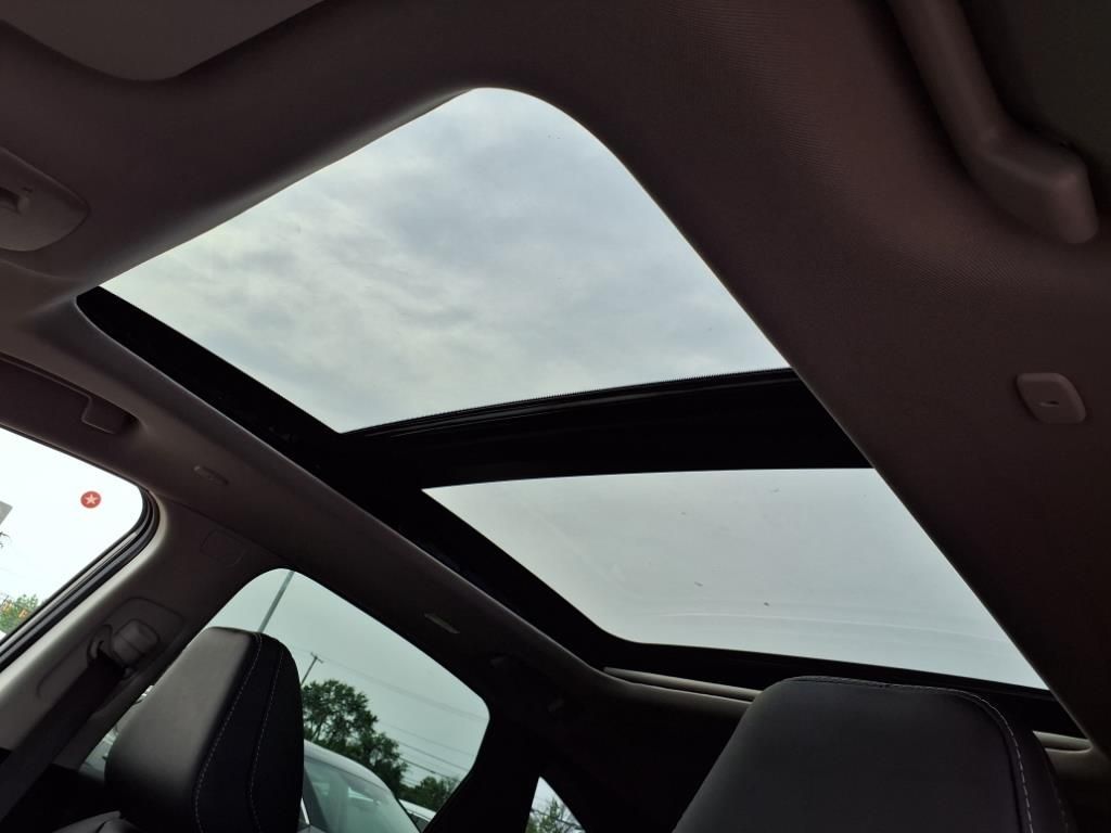 2025 Nissan Murano SL photo 6