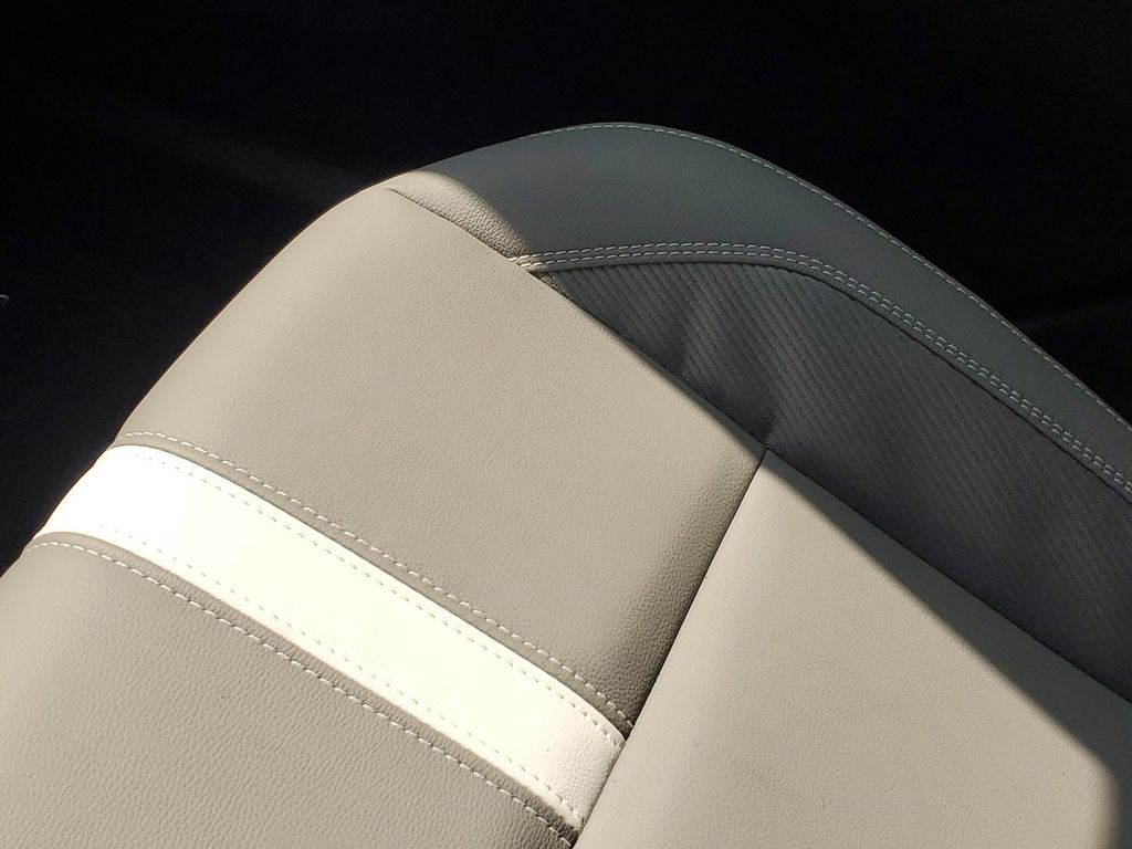 2025 Toyota Camry SE photo 22