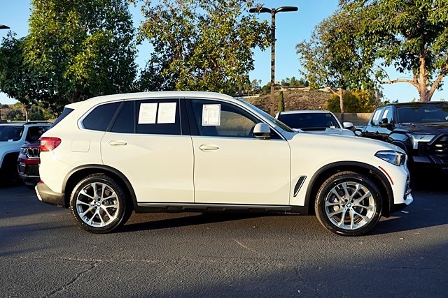 Used 2020 White BMW sDrive40i image 6