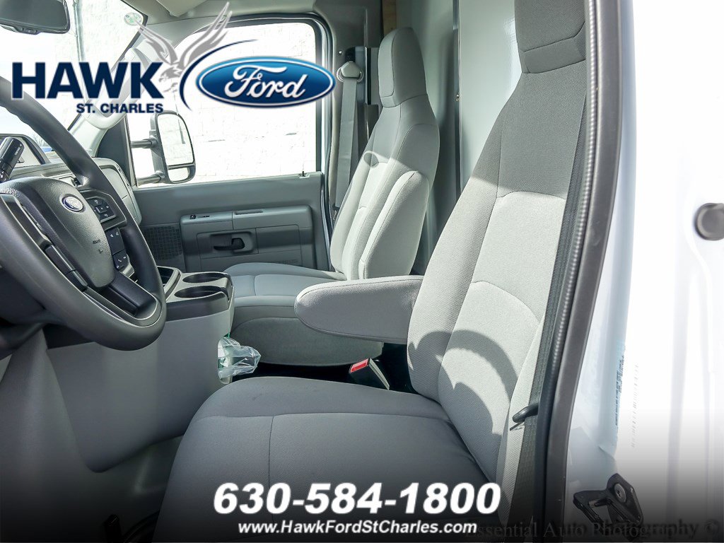 2024 Ford E-350 photo 7