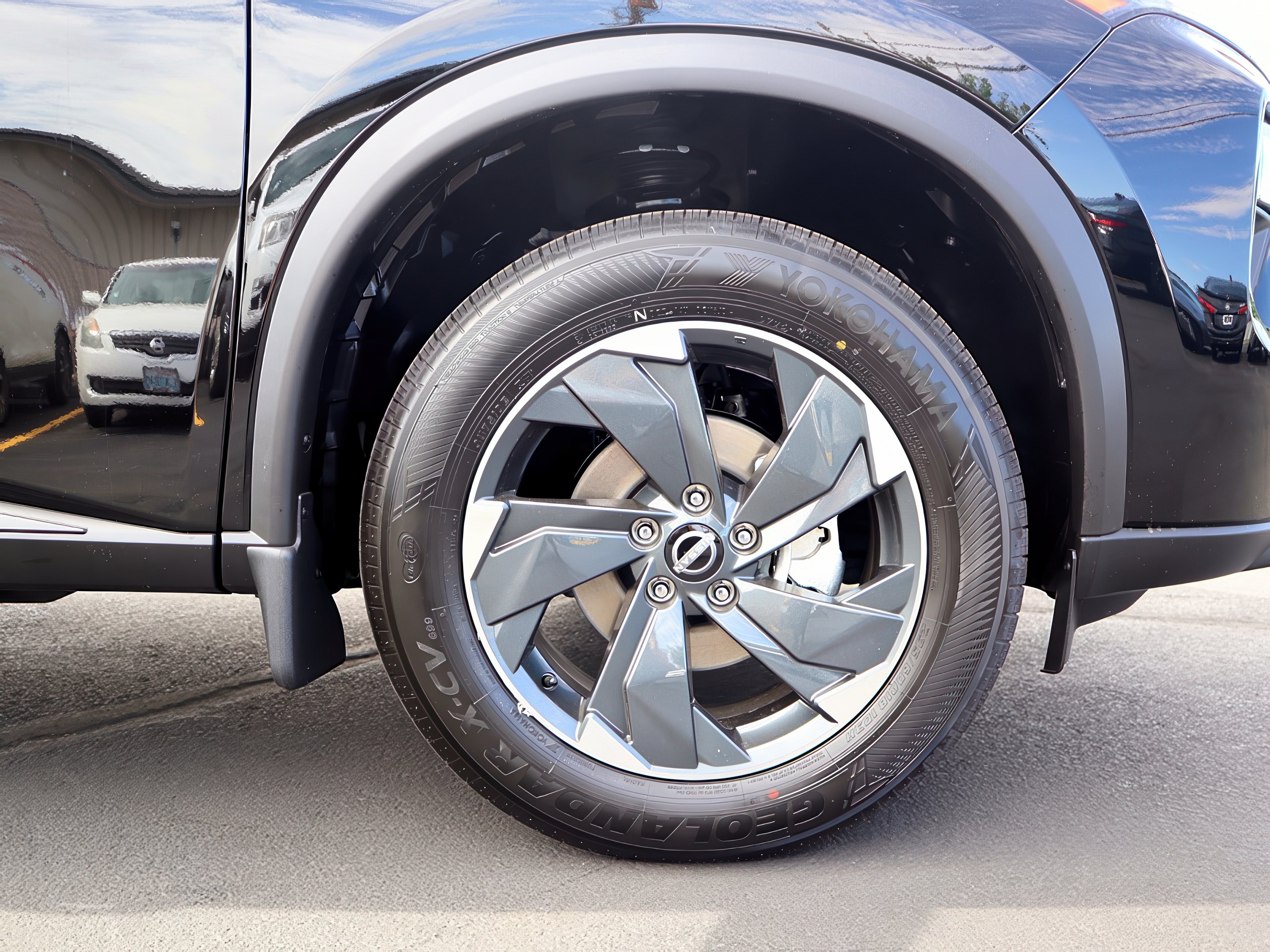 2025 Nissan Rogue SV photo 29