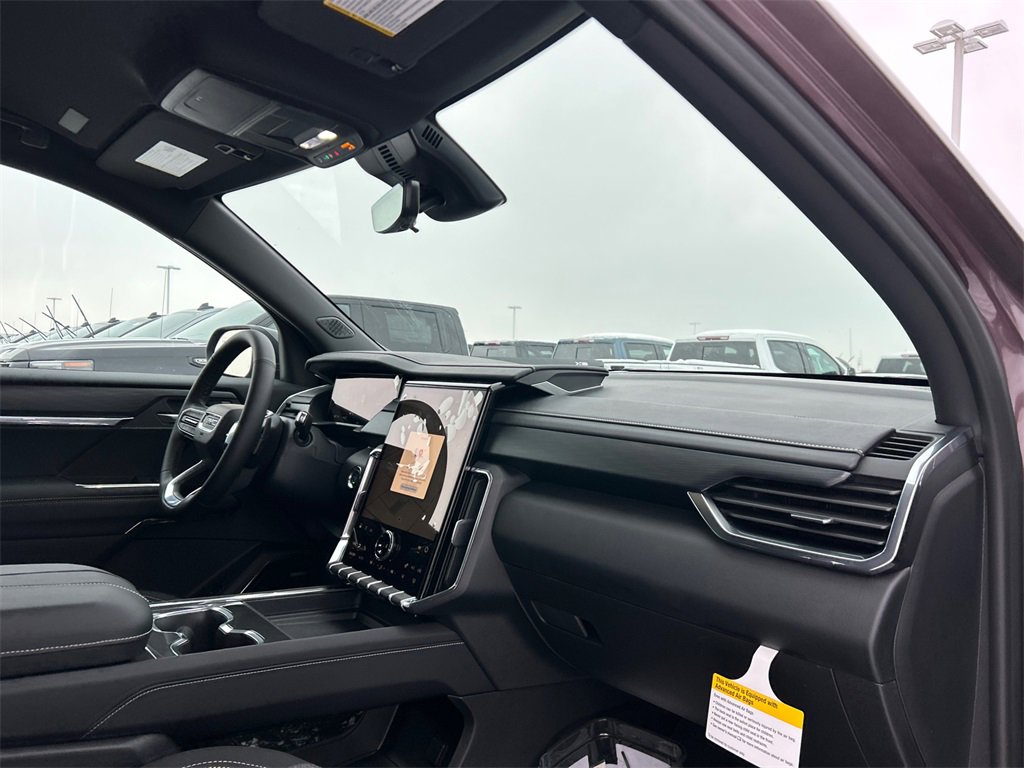 2026 GMC ACADIA - Image 38