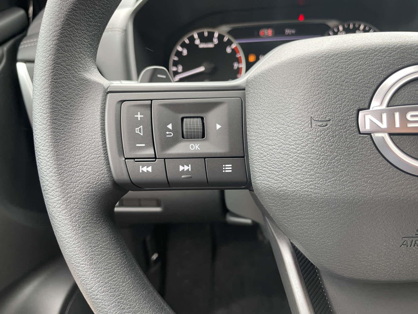 2026 Nissan Rogue S photo 22