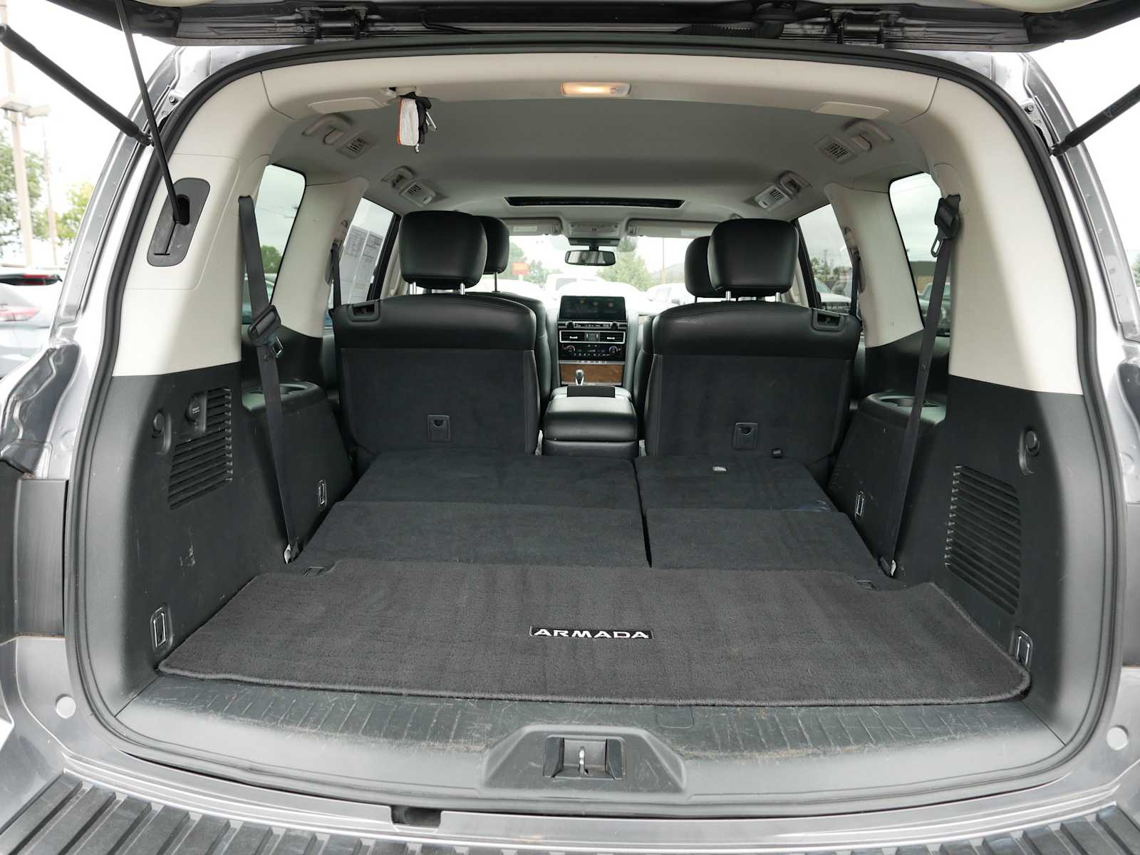 2021 Nissan Armada SL photo 20