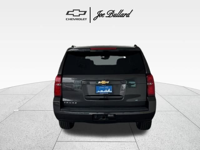 2017 Chevrolet Tahoe LT photo 4